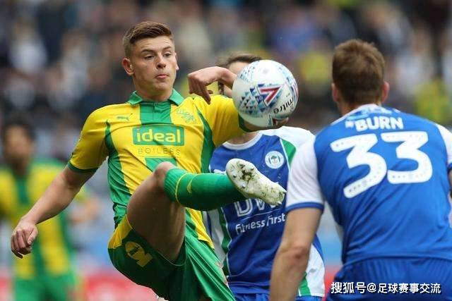 伯恩茅斯3-0战胜米兰 迈尼昂红牌离场成转折点