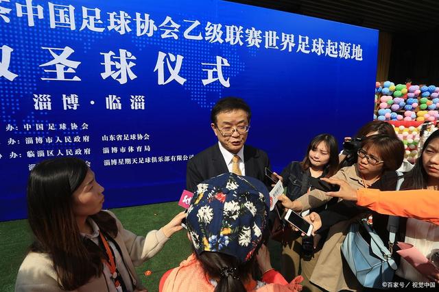 🏀季前赛：辽宁轻松战胜四川 爱德华兹表现出色